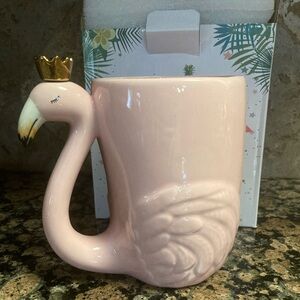 NIB Pink Flamingo Mug with Gold Crown